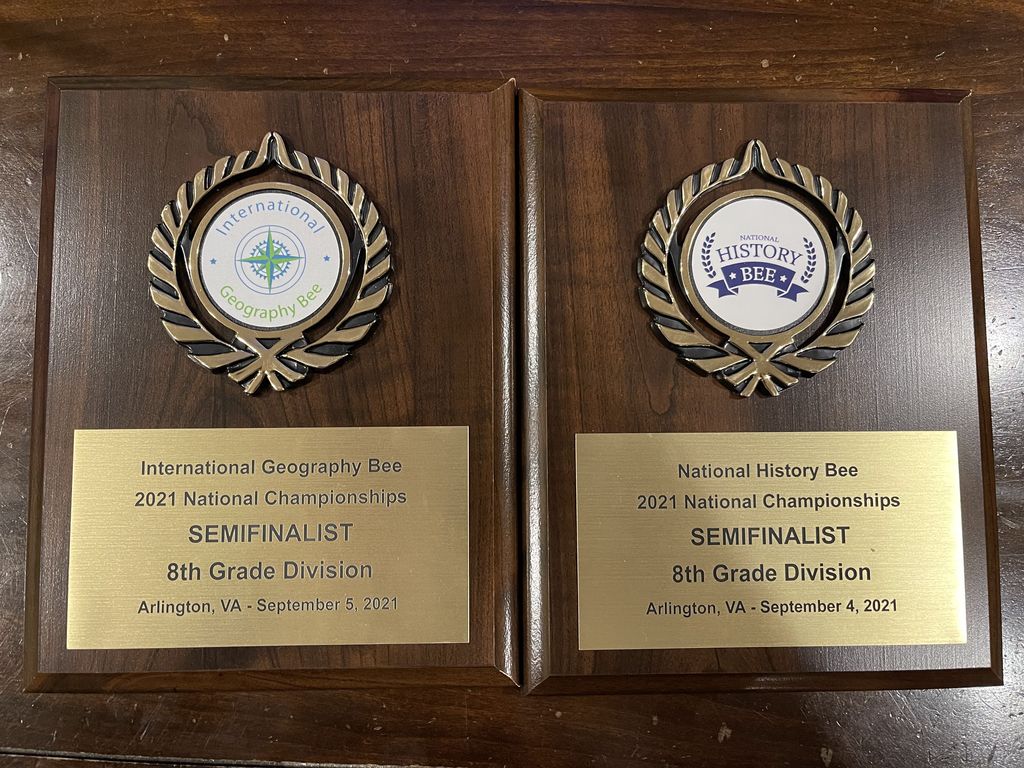Plaques National History Bee and International Geography Bee