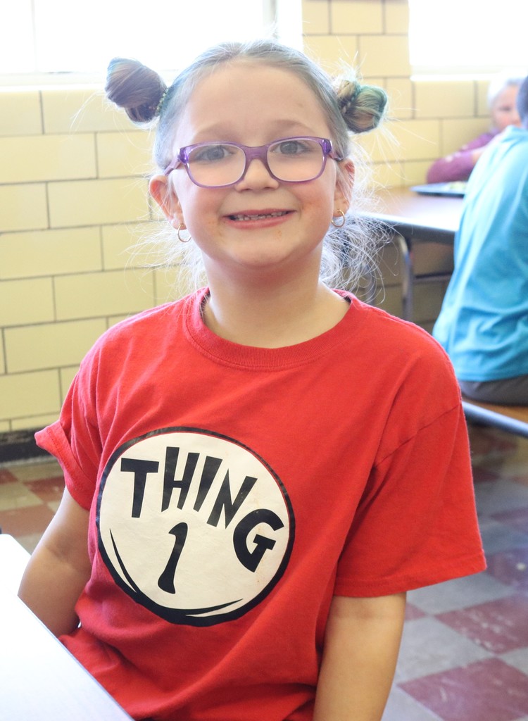 Girl dress up as Thing 1