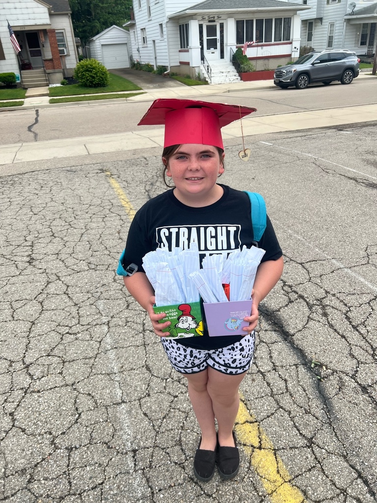 A 3rd grader made diplomas for her classmates.