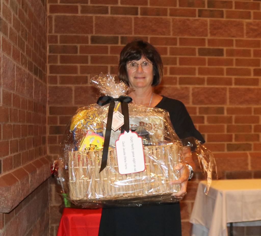 Tammy Derringer won a gift basket at convocation.