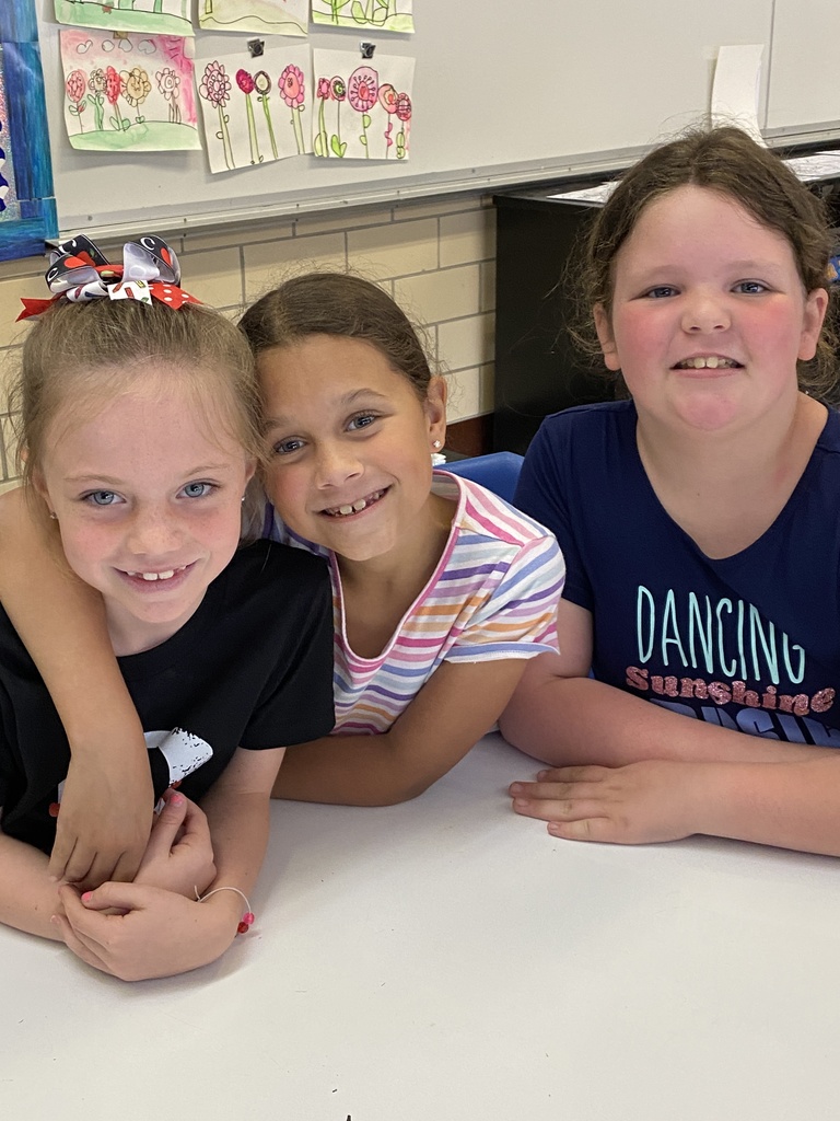 Three Nevin Coppock students/