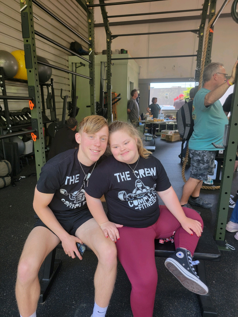 THS students Justine and Adam at the gym.